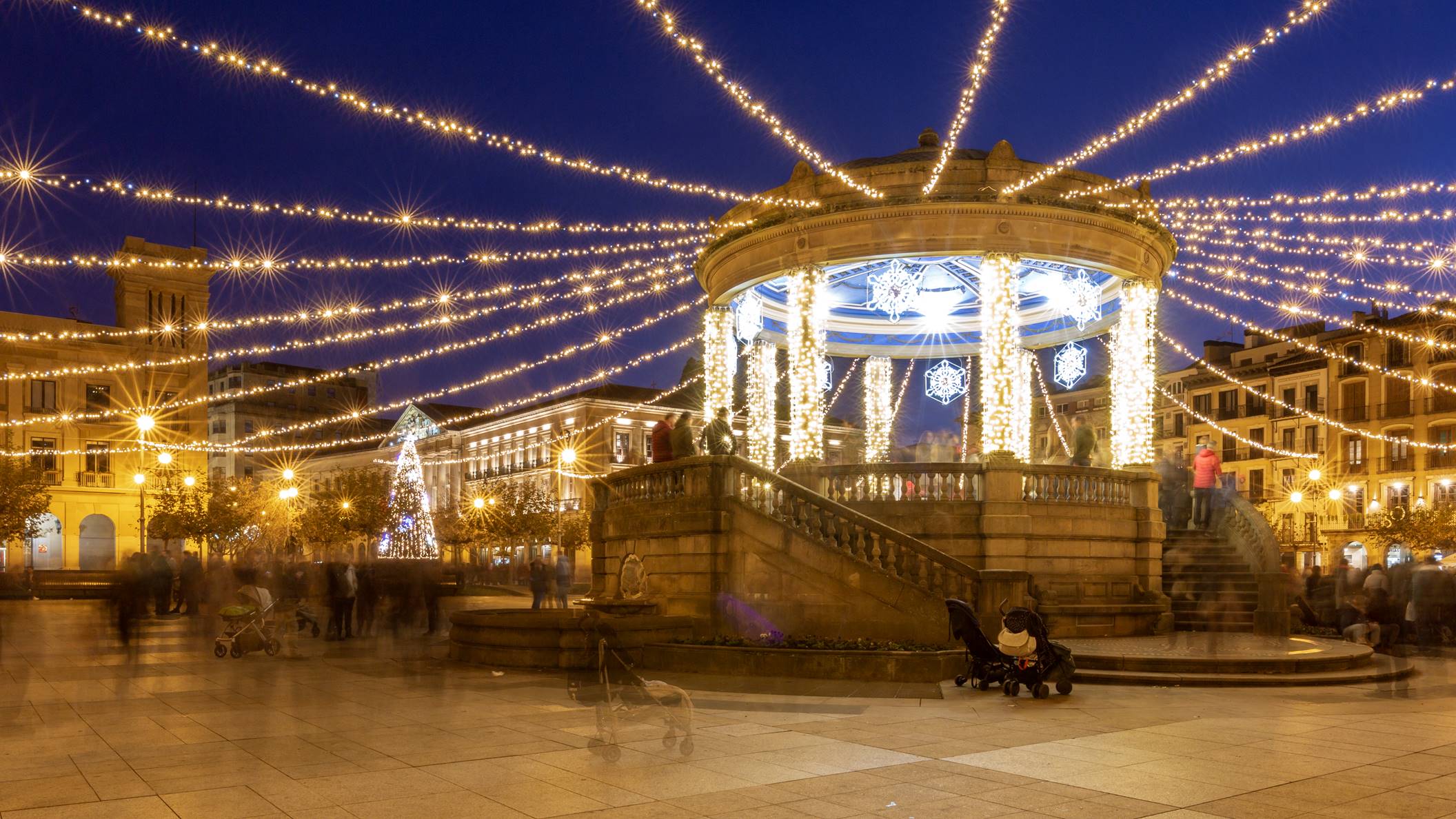 Luces de Navidad en Pamplona. Plaza del Castillo