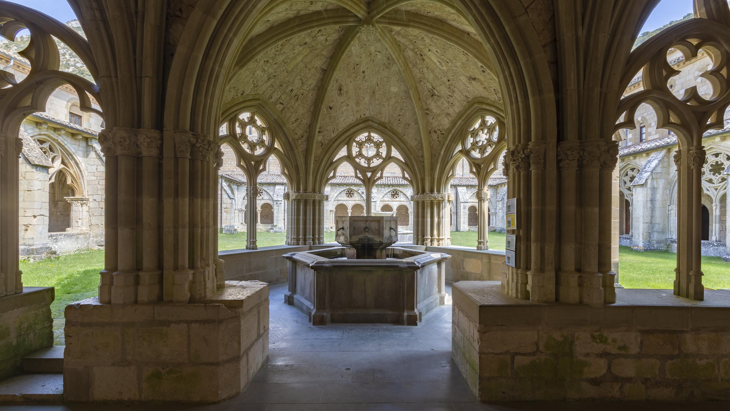 Claustro del monasterio de Irantzu