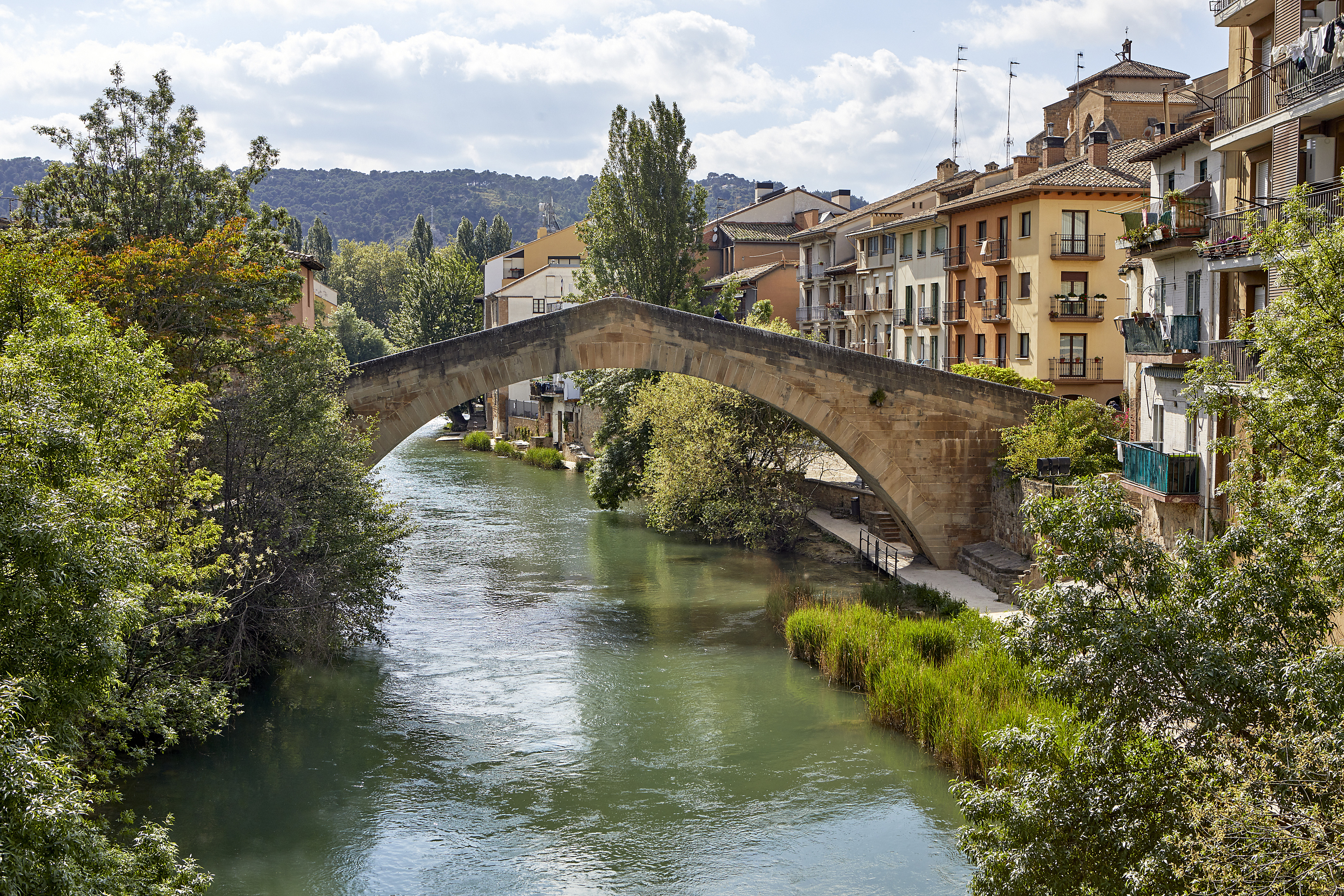 puente sobre el río Ega en Estella-Lizarra