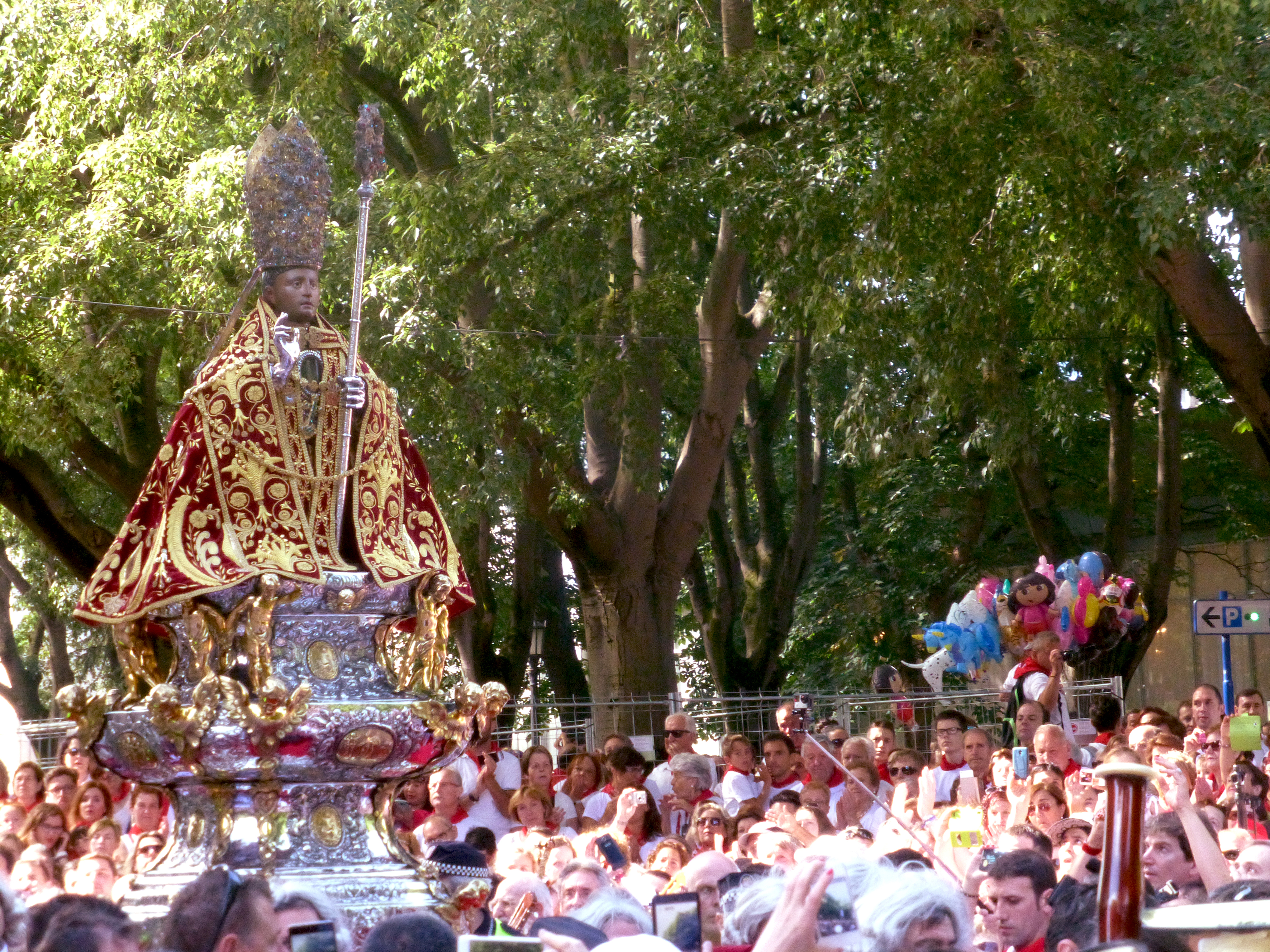 Imagen de San Fermín durante la procesión del 7 de julio