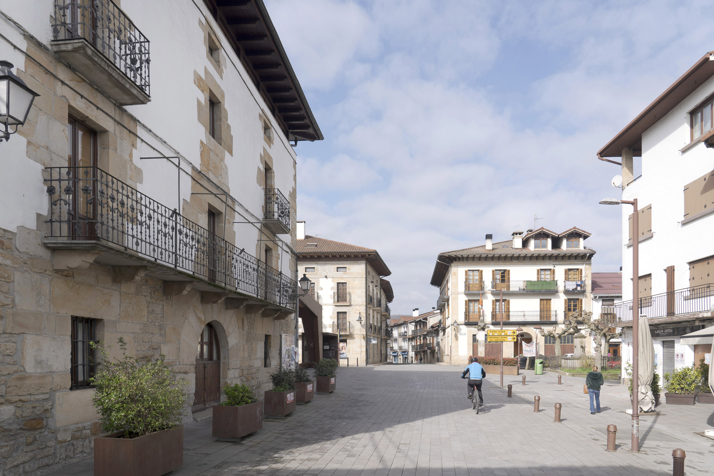 casas del pueblo de Lakuntza
