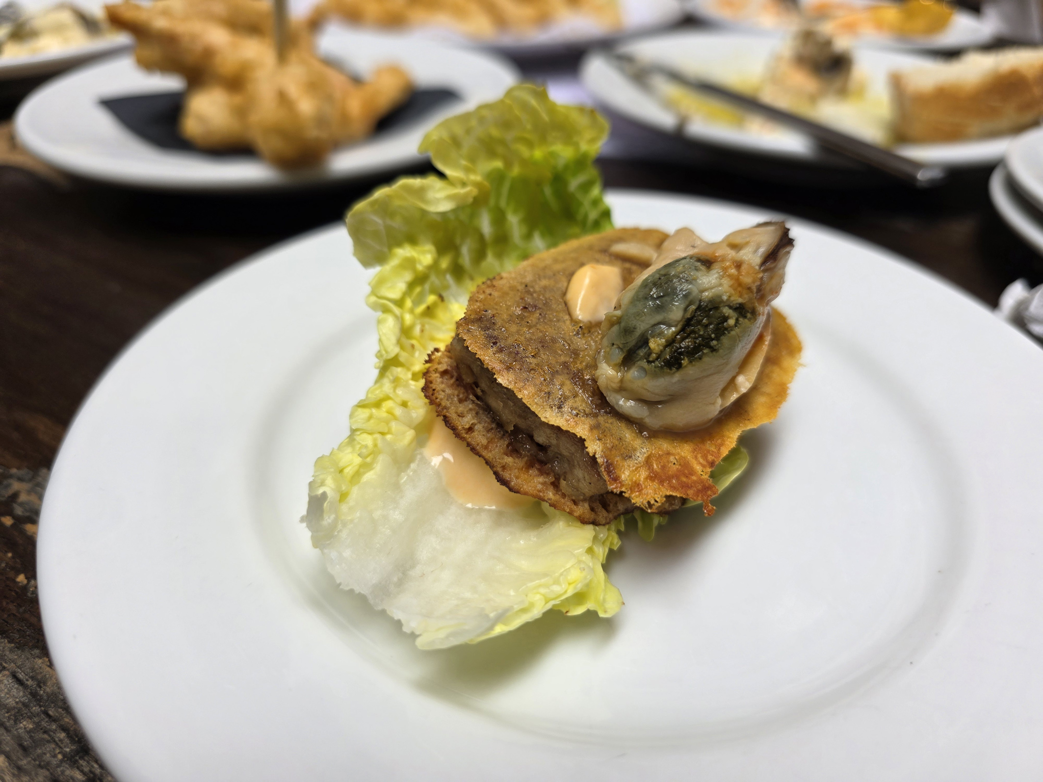 pincho de gorrín y mejillón