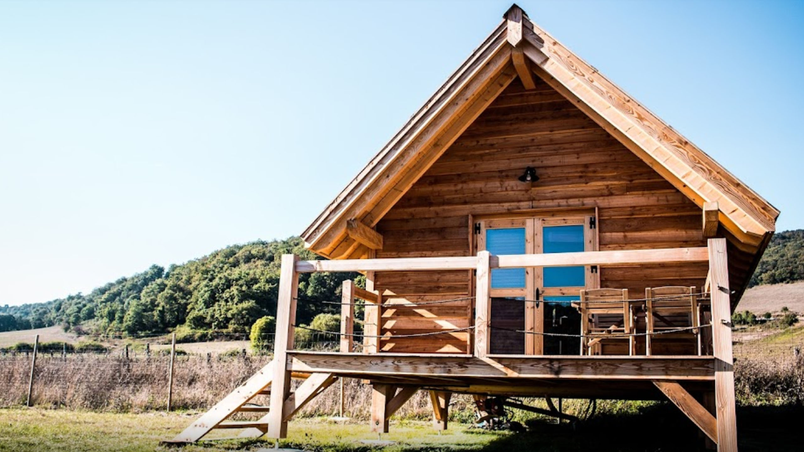 bungalow rodeado de naturaleza del camping Izarpe