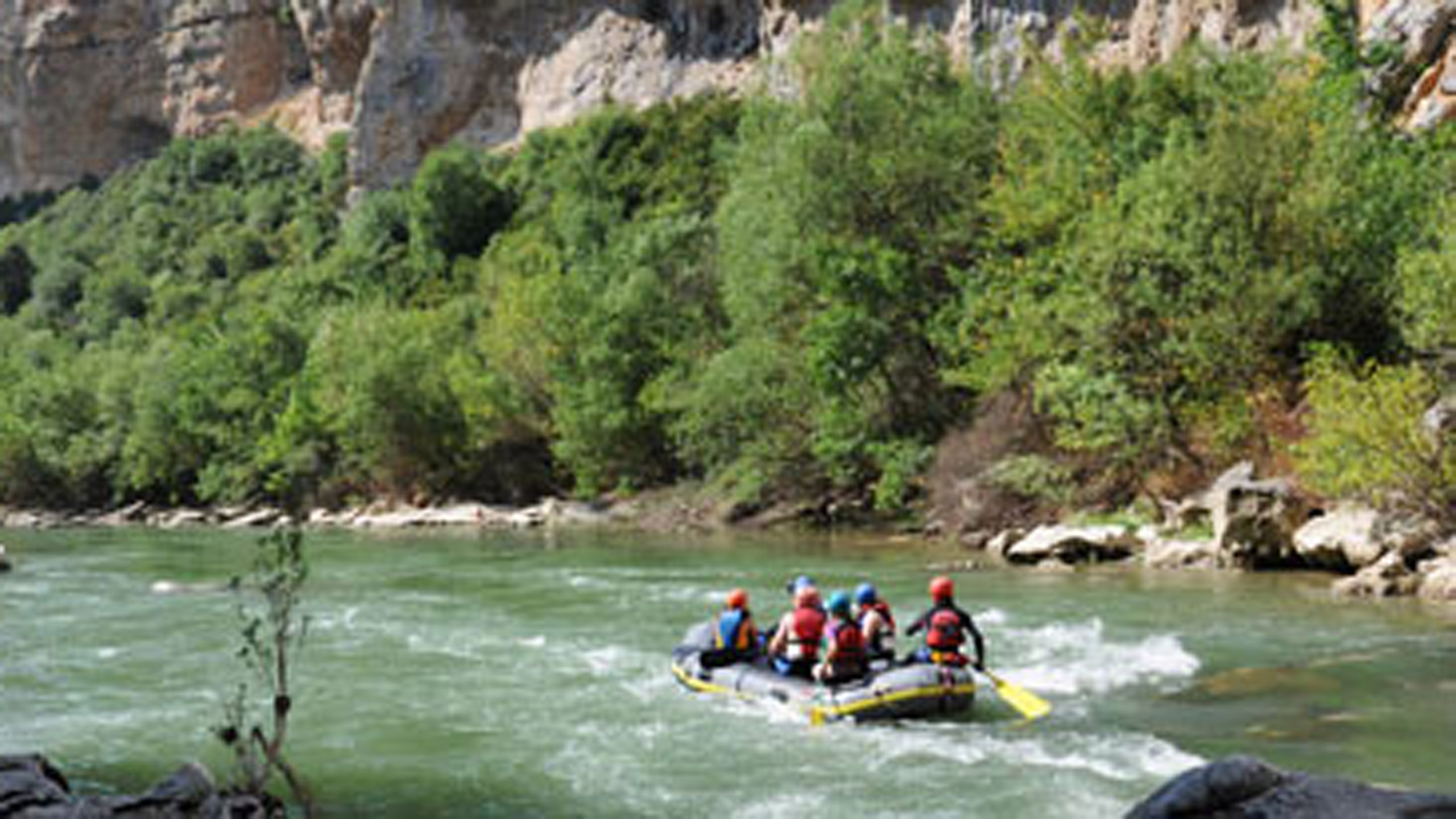 Raft down the Irati River
