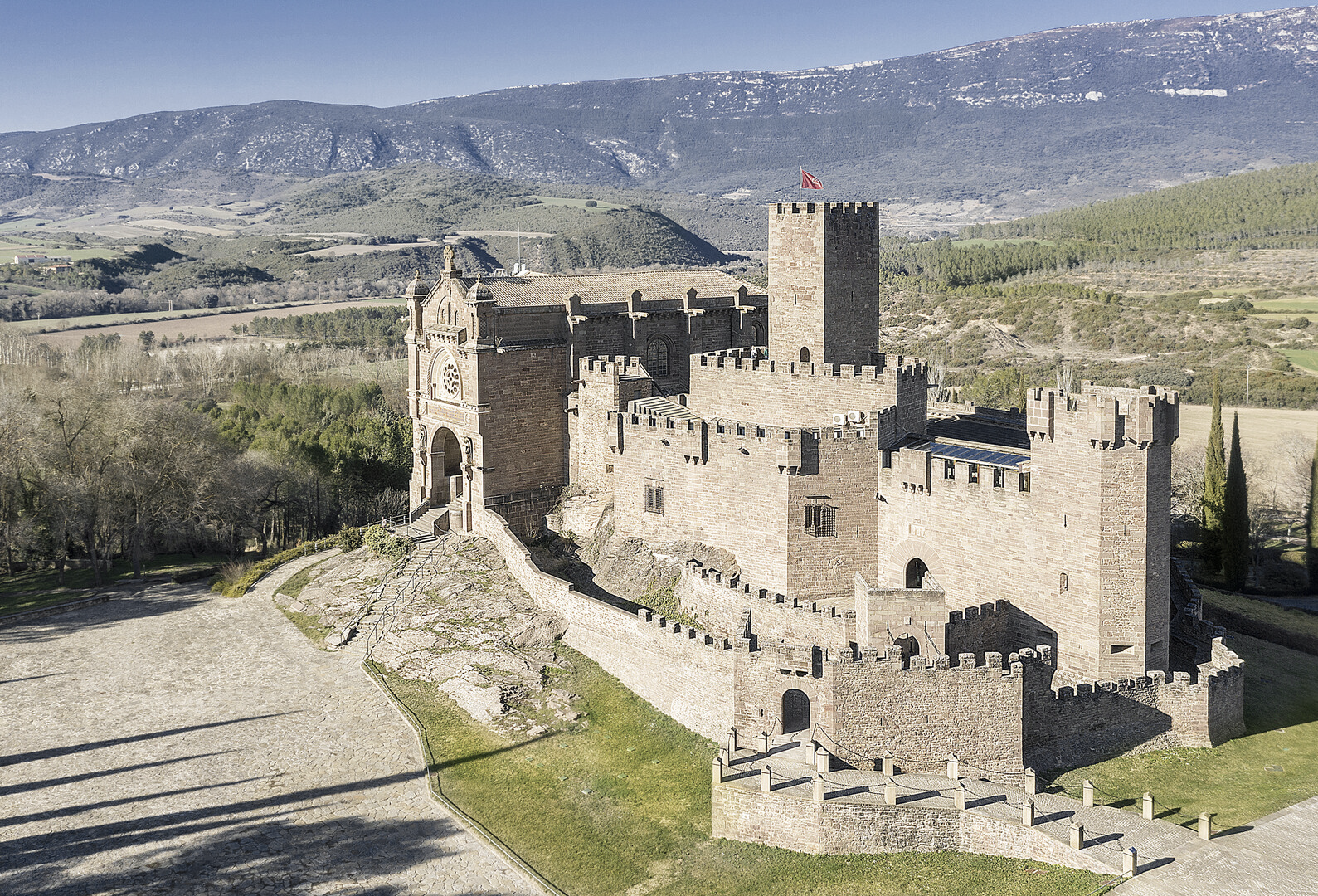 Culture de toutes parts au Monastère de Leyre, au Château de Javier et à Sangüesa