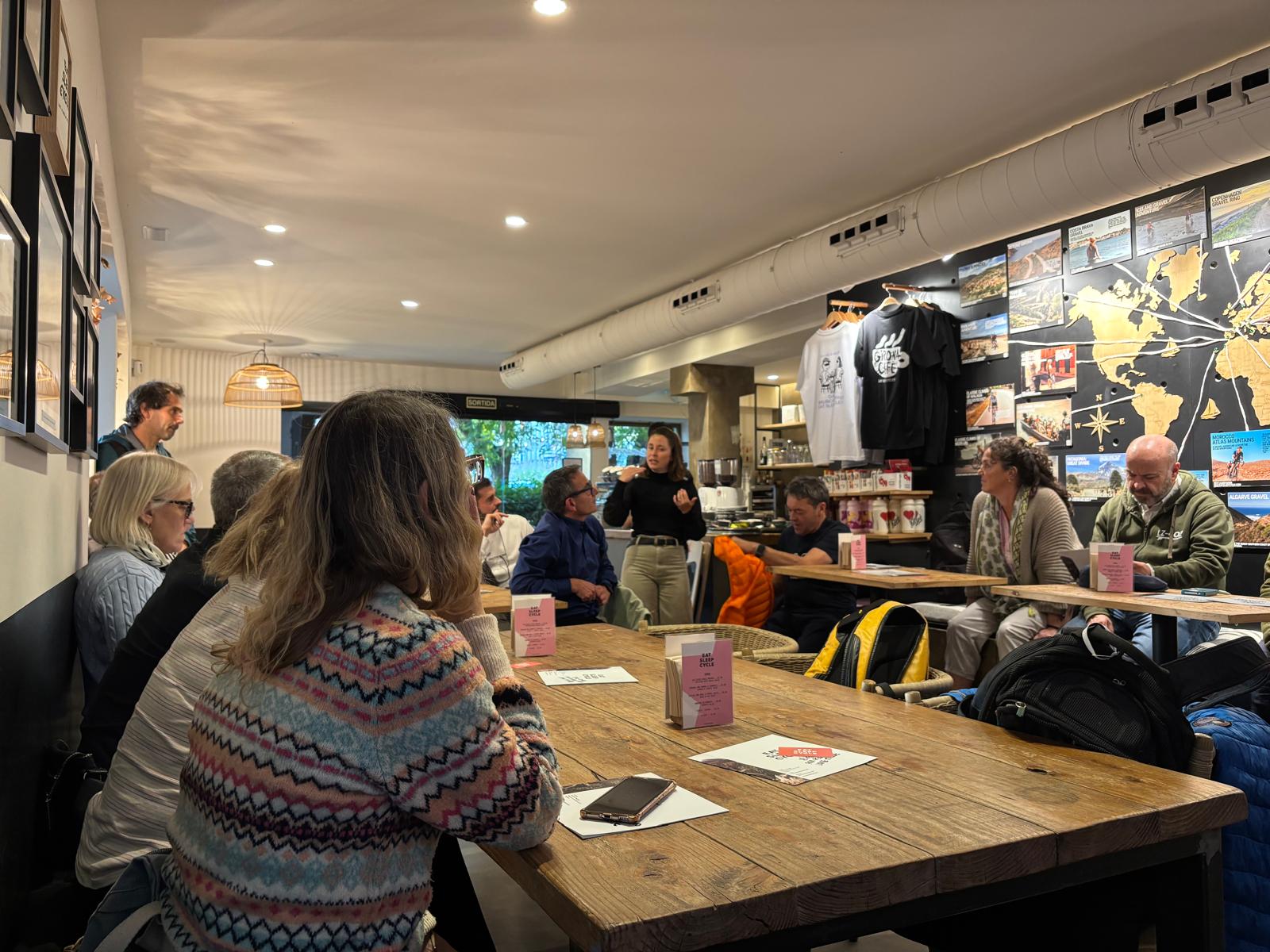 Representantes empresas cicloturísticas de Navarra participan en unas jornadas técnicas en Girona
