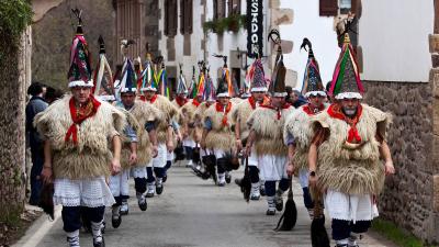 Carnavals de Navarre. Magie et tradition.