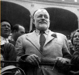 Foto de Hemingway en la plaza de toros