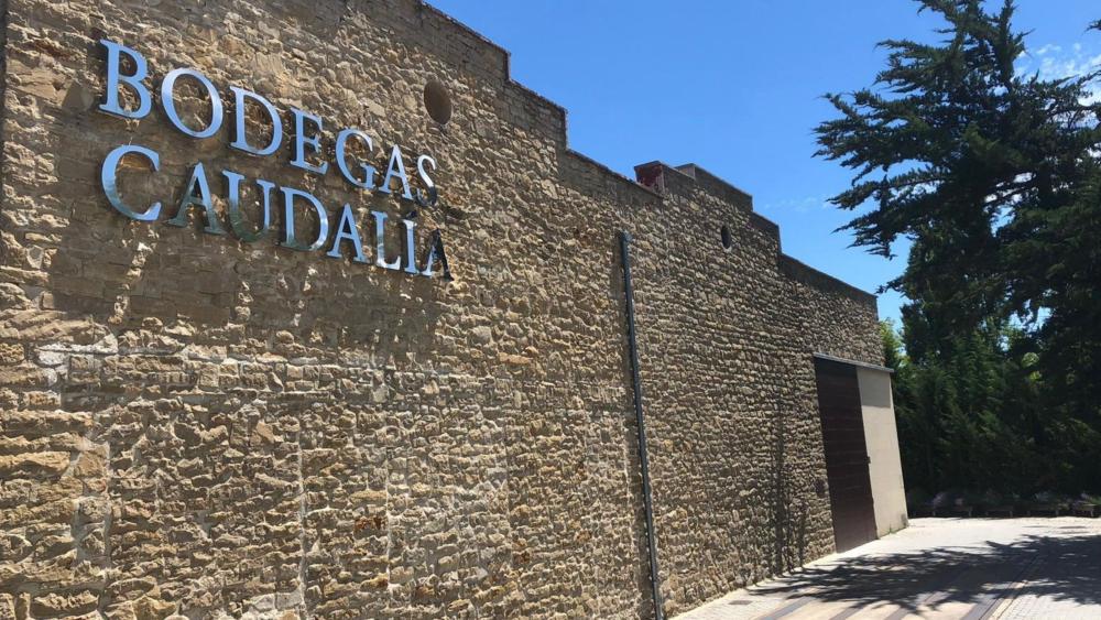 fachada de bodega Caudalia