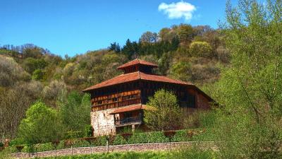 Cinematic experience: Baztan and Zugarramurdi caves