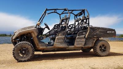 Buggy tour to explore the town of Cascante, the Laguna de Lor reservoir and thousand-year-old olive trees